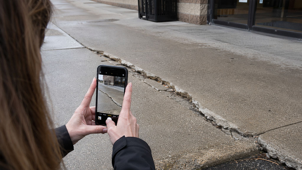 Documenting a hazardous sidewalk condition as evidence for a Delaware slip and fall claim